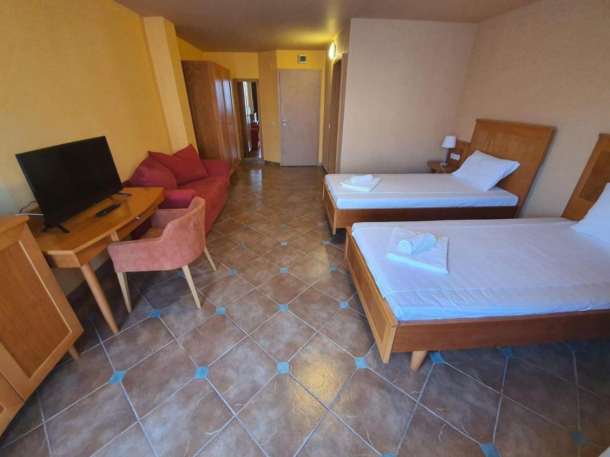 Rooms Cristian Deva Bagian luar foto